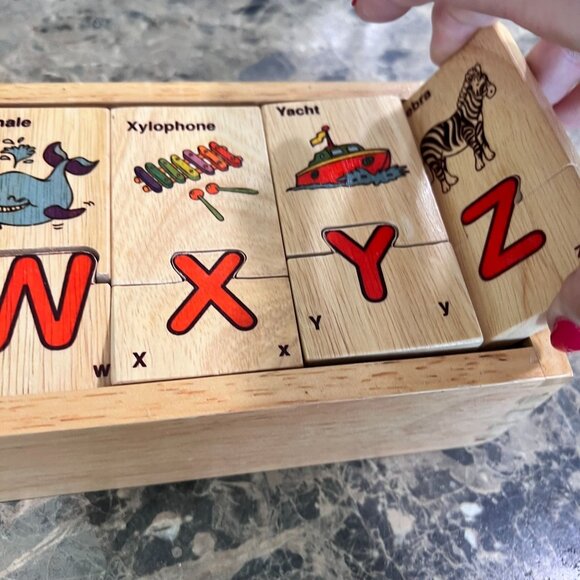 Wooden Alphabet Puzzle Pictures Storage Box Kids Educational Toy Melissa & Doug? - Picture 3 of 13